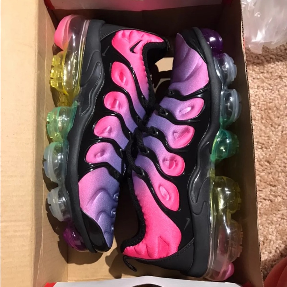 🚨NEW! Nike AIR VAPORMAX - Be True - Picture 3 of 3
